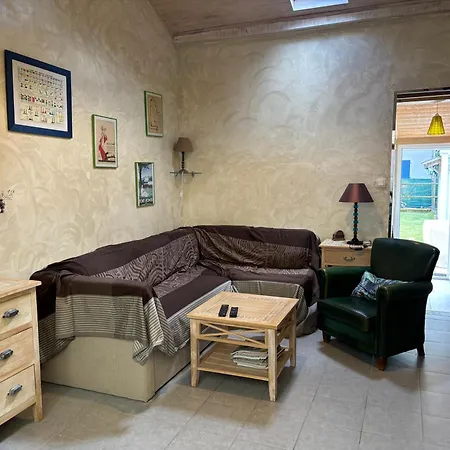 Hébergement de vacances Maison Ile D'oleron 10 Min De La A Pied, Parking Et Jardin
